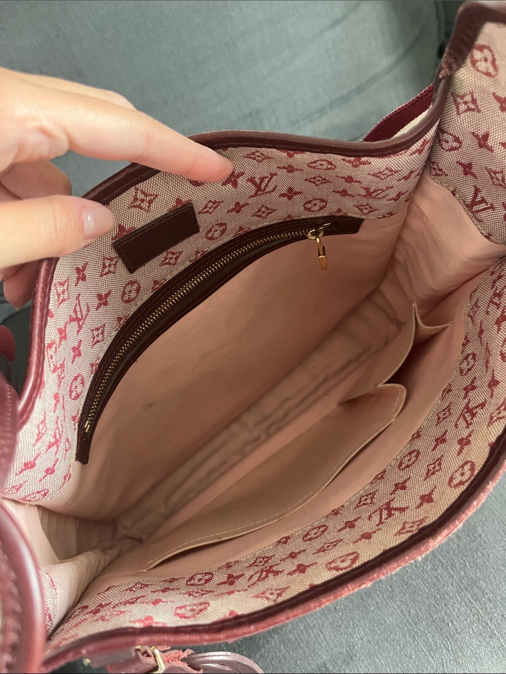 Louis Vuitton Pink and Burgundy Monogram Crossbody Bag - Picture 10 of 11